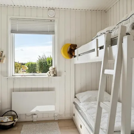 Peaceful Nostalgic With A View Vakantiehuis Ebberup