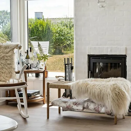 Vakantiehuis Peaceful Nostalgic With A View Ebberup