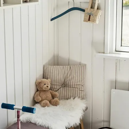 Vakantiehuis Peaceful Nostalgic With A View