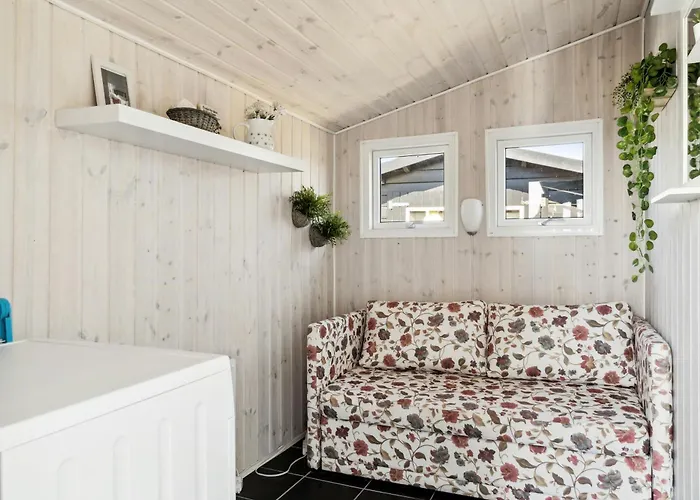 Peaceful Nostalgic With A View Feriehus